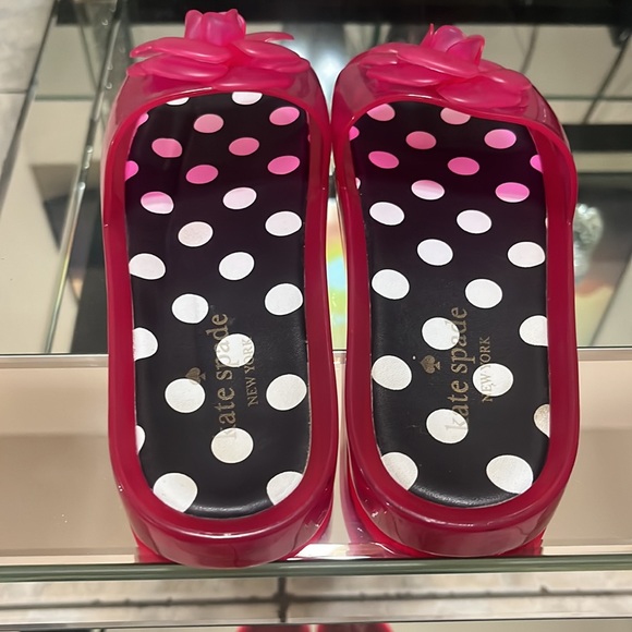Kate Spade Splash Hot Pink Jelly Sandals - Picture 4 of 8